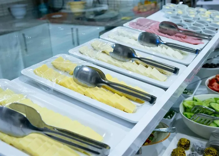 Infinity فندق 3*