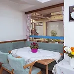 Infinity Hotel 3*