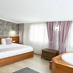 Hotel Infinity